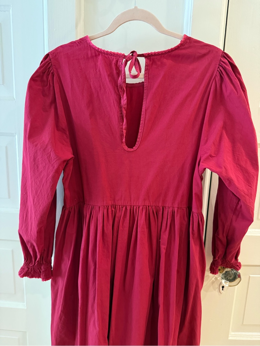 Noble Dress - Picture 4 of 5